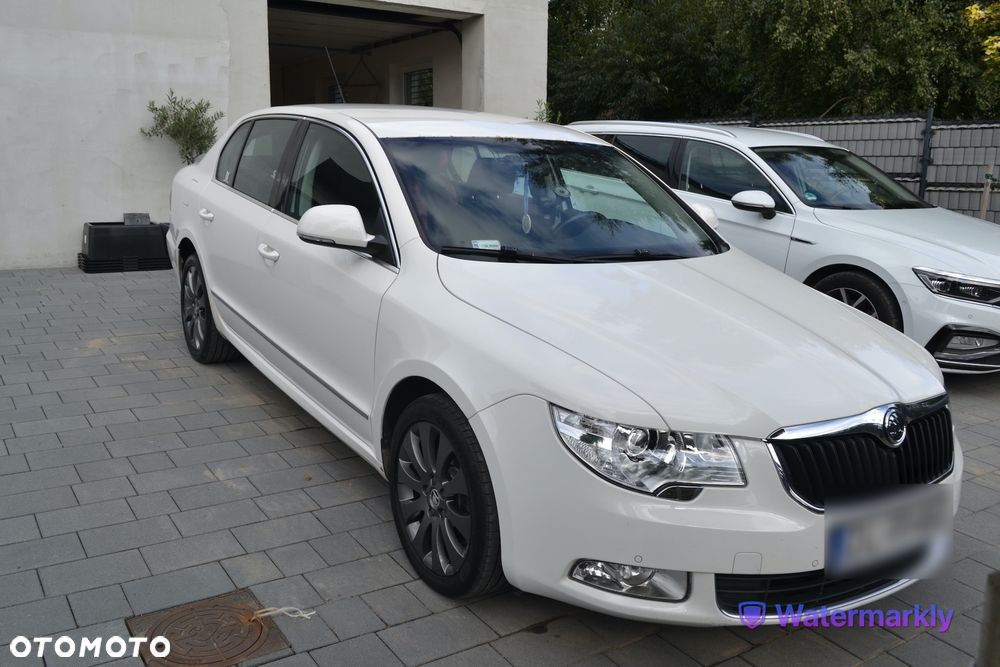 Skoda Superb 2.0 TDI Elegance - 2