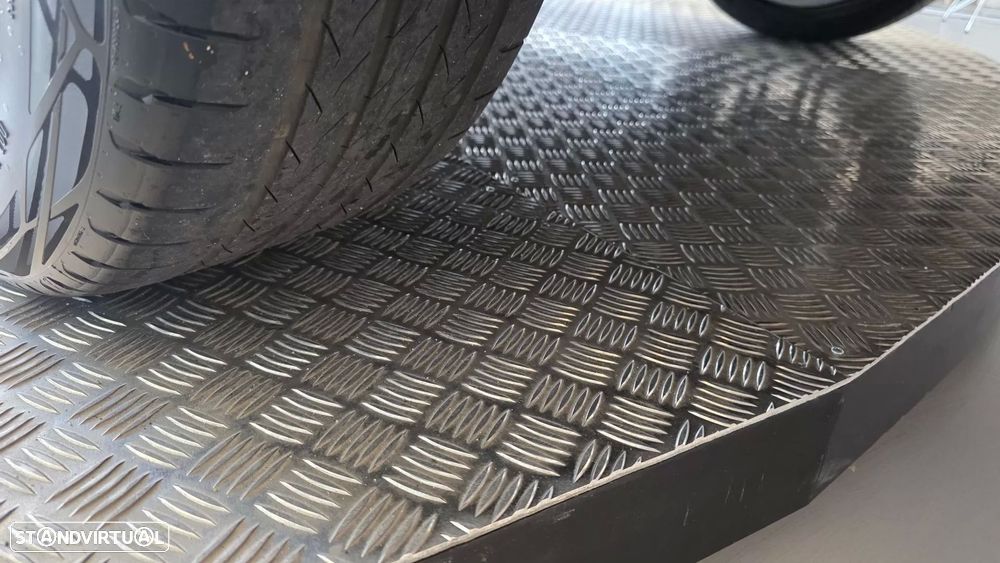 BMW 530 e Pack Desportivo M - 36