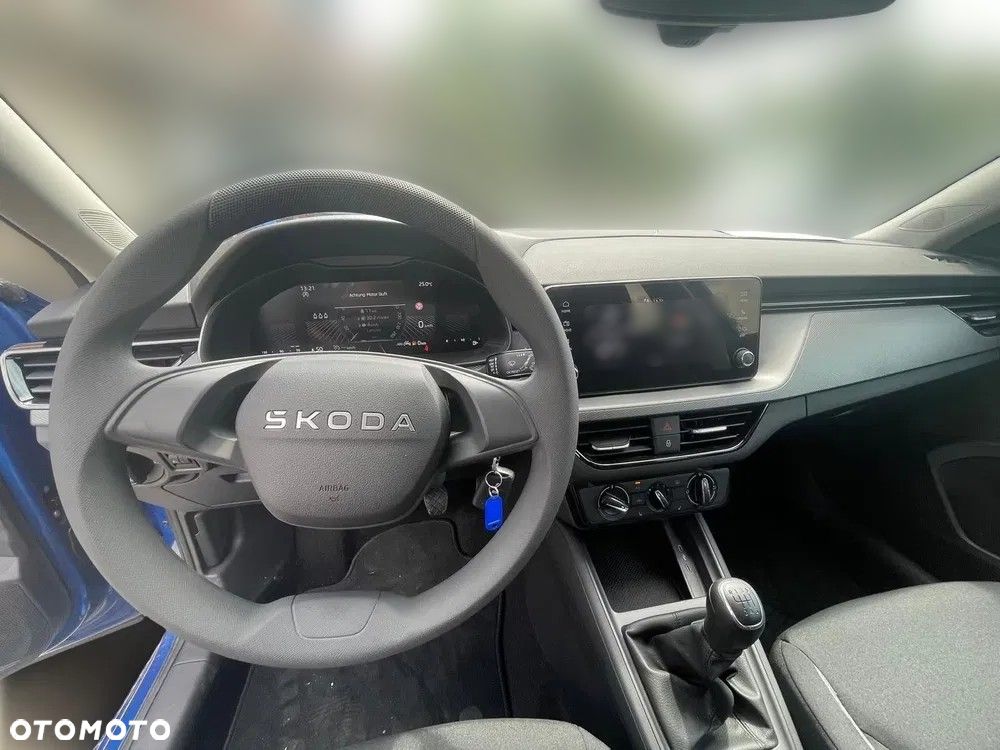 Skoda Kamiq 1.0 TSI Essence - 9