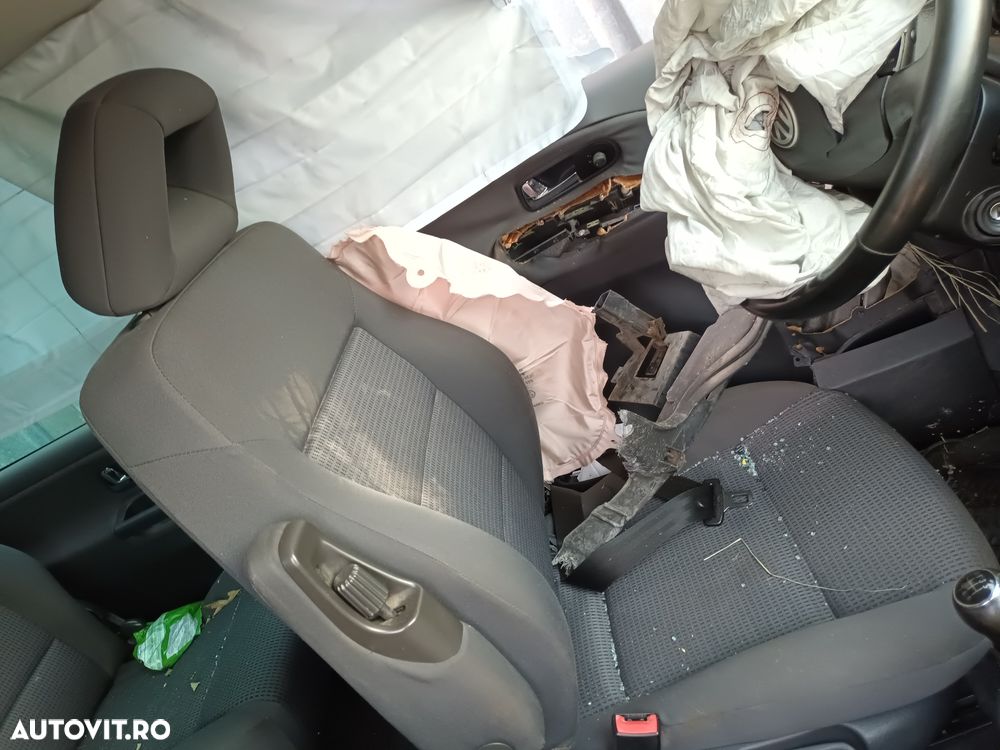 Dezmembrari  VW SHARAN (7M)  1995  > 2010 2.0 TDI Motorina - 16