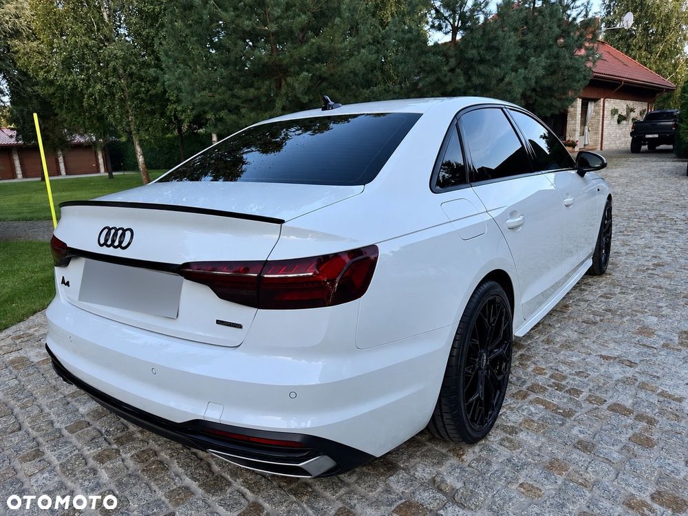 Audi A4 Limousine - 16