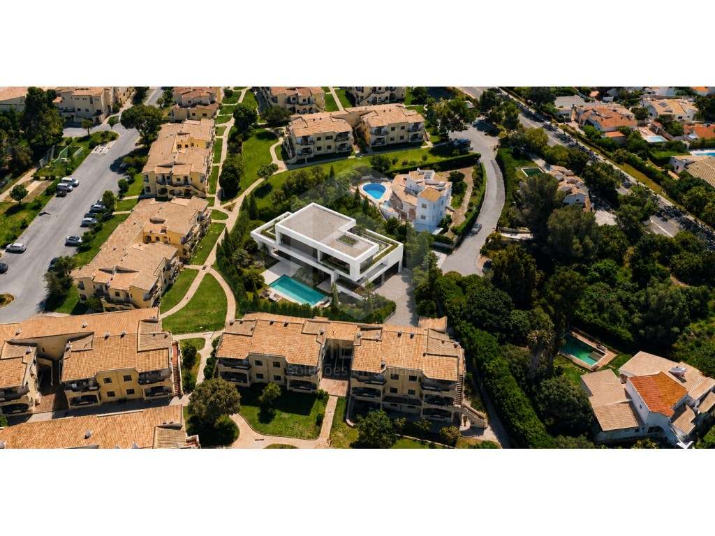 Terreno com Projeto Aprovado para Moradia Contemporânea de Luxo - Grande imagem: 2/18