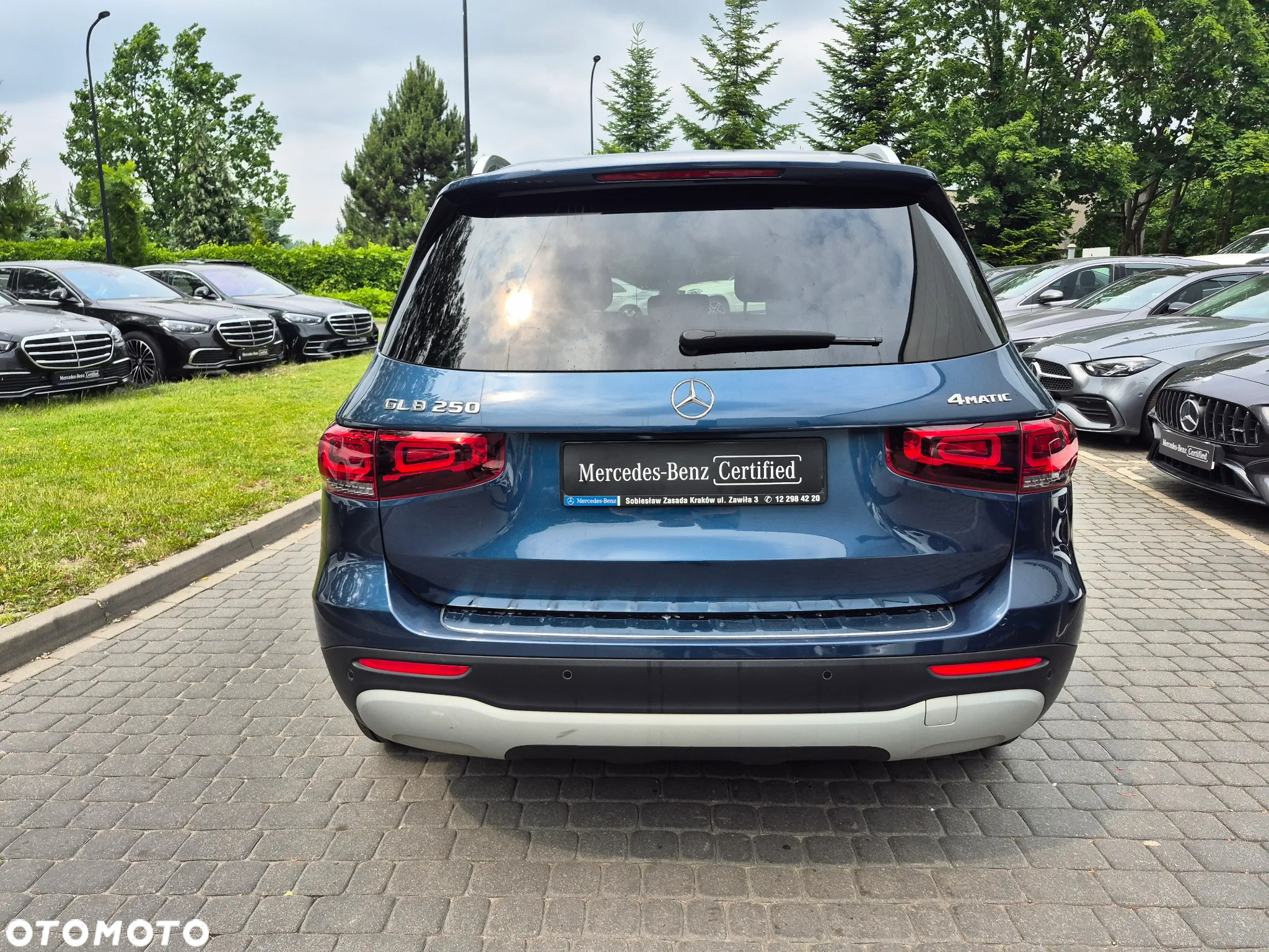 Mercedes-Benz GLB 250 4-Matic 8G-DCT - 11
