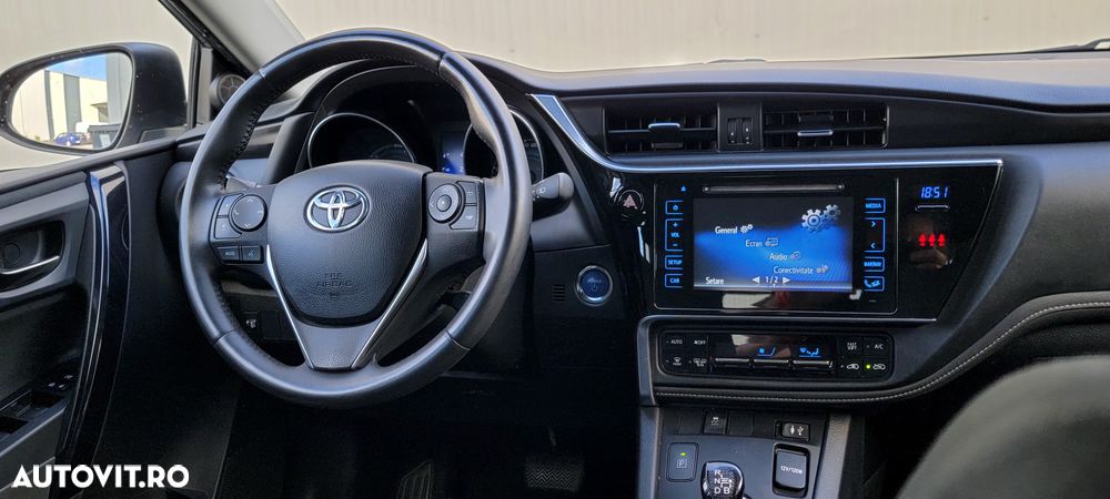 Toyota Auris - 9