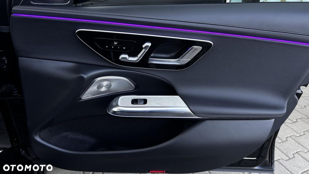 Mercedes-Benz Klasa E - 24