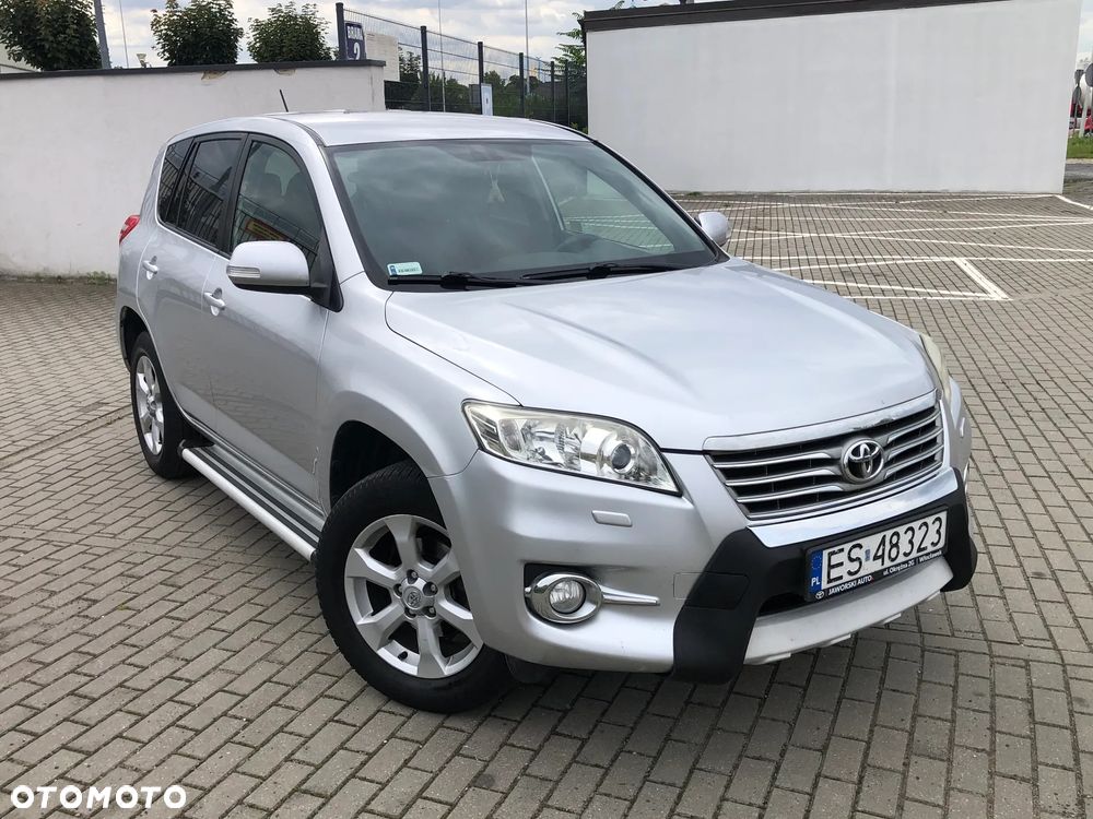 Toyota RAV4 - 8