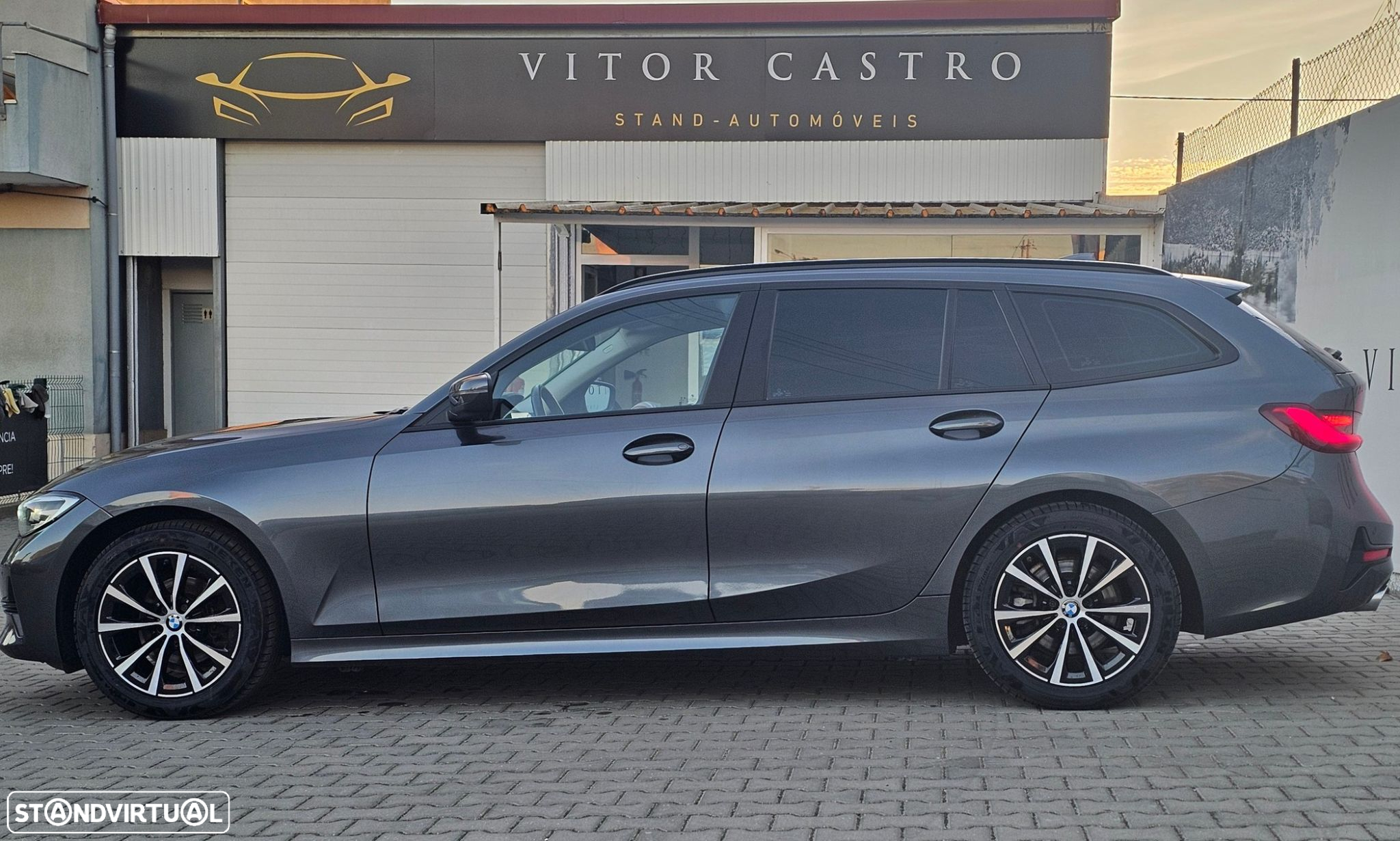 BMW 318 d Touring Auto - 16