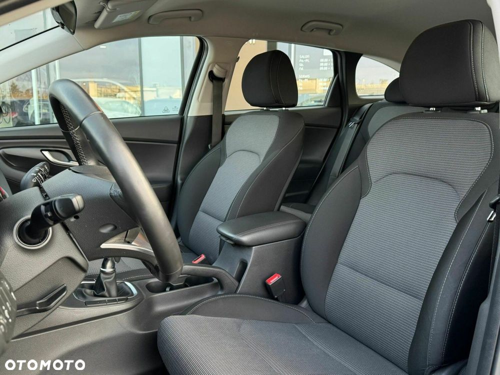 Hyundai i30 - 19