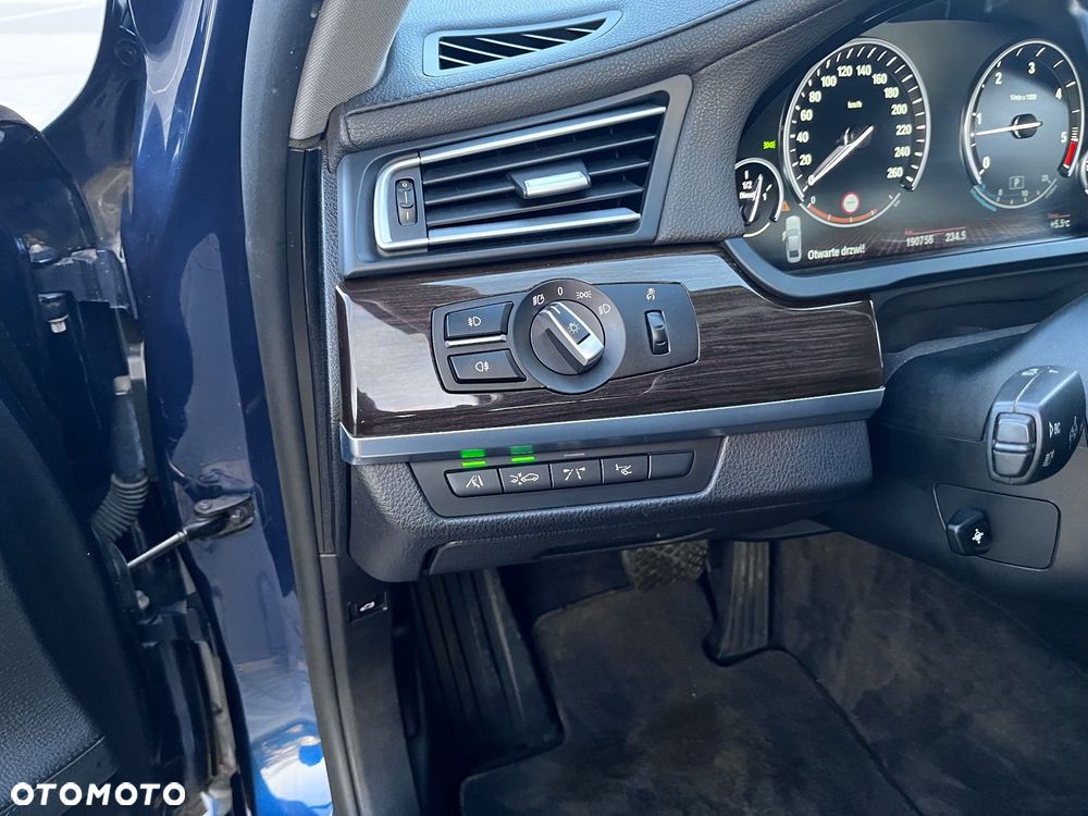 BMW Seria 7 740d xDrive - 19