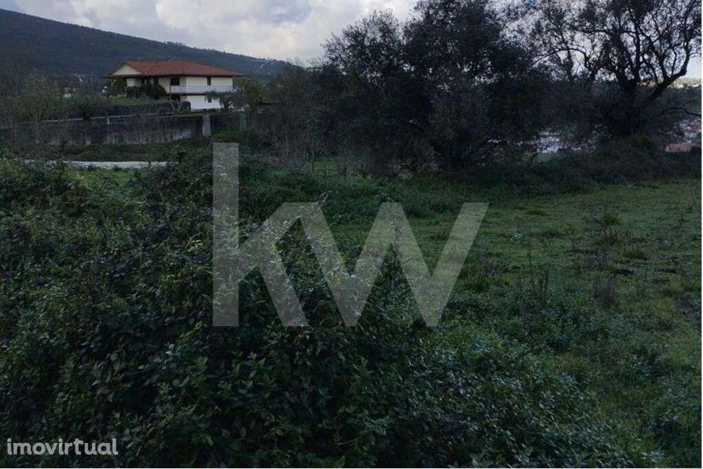 5.600 m2 - Terreno . Vende-se em PORTO MÓS - Grande imagem: 2/13
