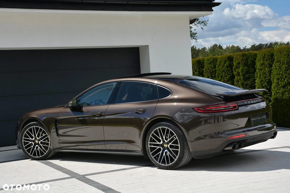 Porsche Panamera 4 - 9