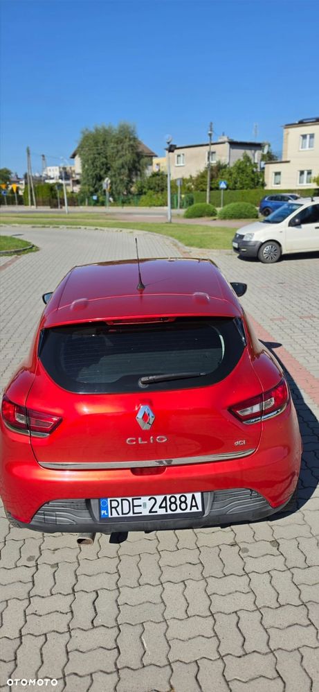 Renault Clio - 7