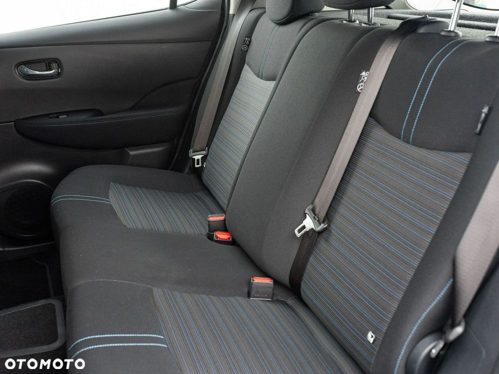 Nissan Leaf 40kWh Acenta - 26