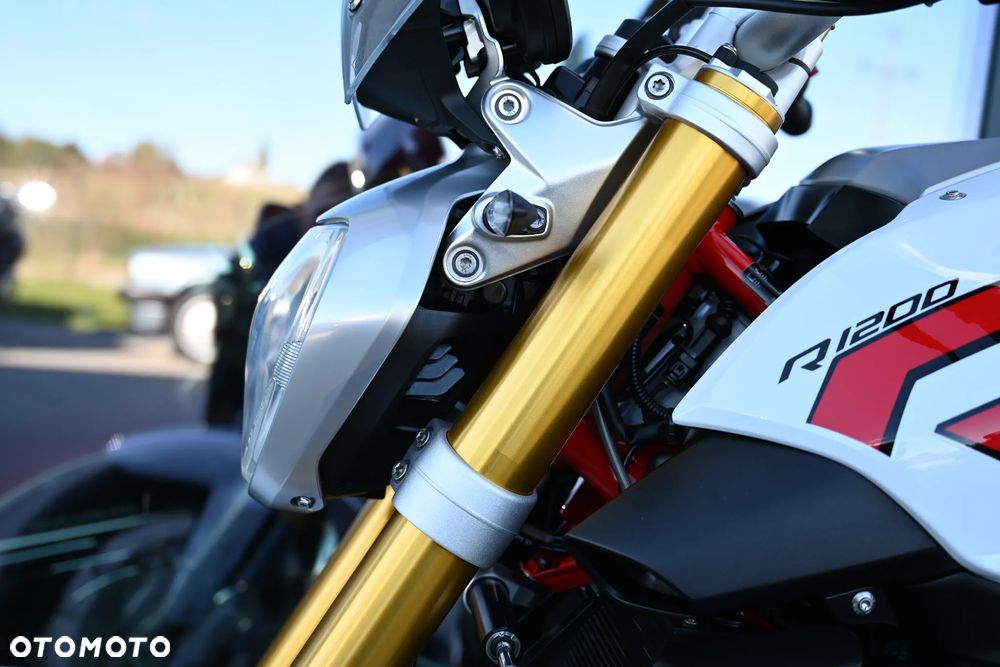 BMW R - 26