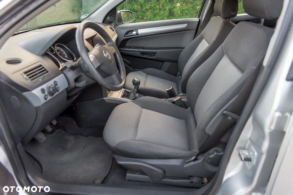 Opel Astra 1.6 - 17