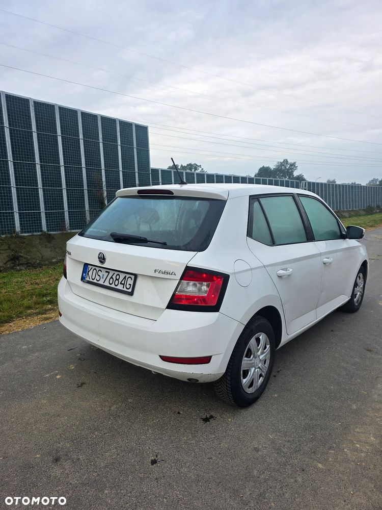 Skoda Fabia - 6
