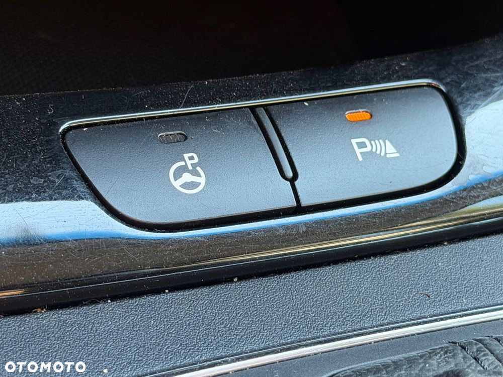 Kia Ceed 1.6 GDI DCT Spirit - 23