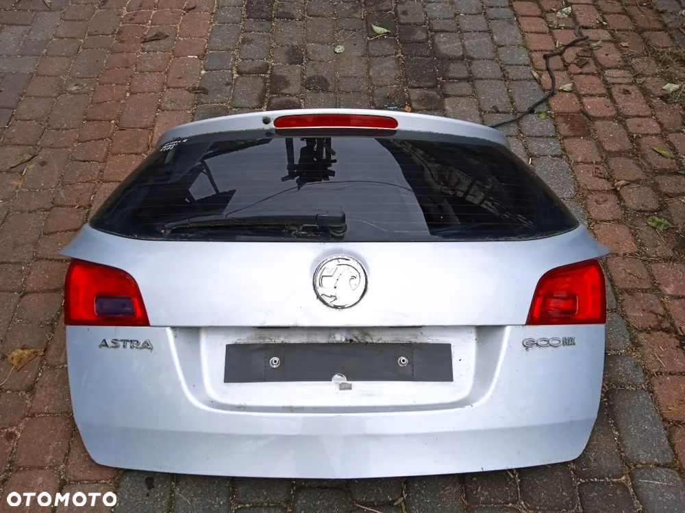 KLAPA TYLNA OPEL ASTRA 4 J IV KOMBI KOD KOLORU Z176