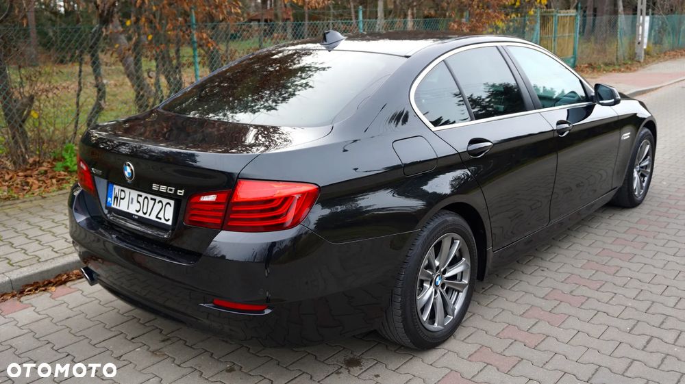 BMW Seria 5 520d xDrive - 21
