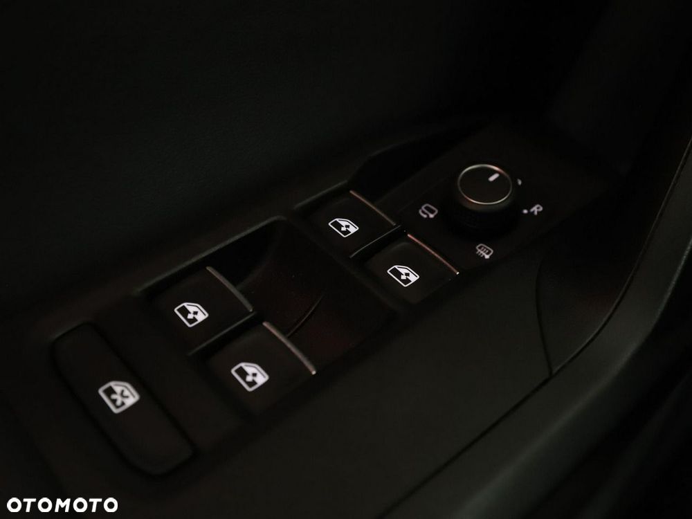 Seat Leon 1.5 eTSI FR DSG - 37