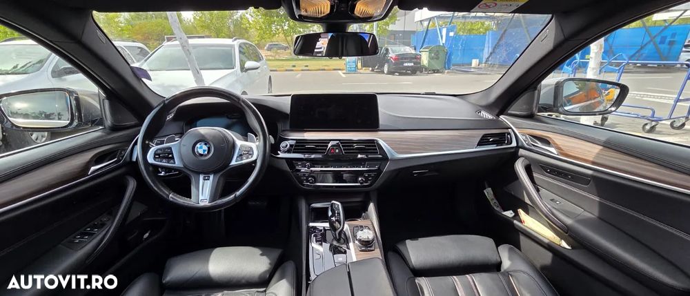 BMW Seria 5 540d xDrive AT MHEV - 14
