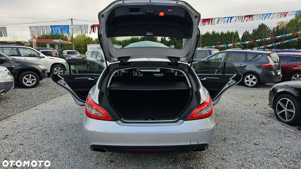 Mercedes-Benz CLS - 19