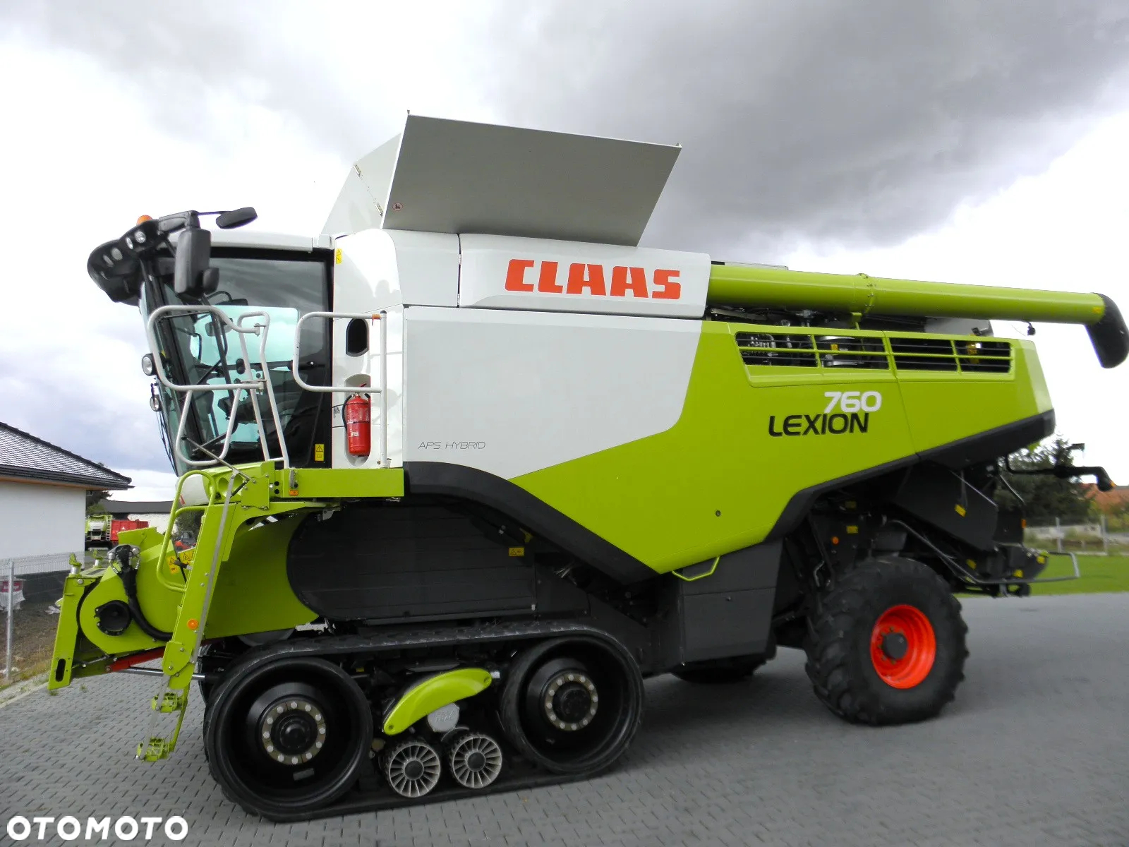 Claas Lexion 760 Terra Trac 2015 Rok, 1900 motgodzin, Heder V 930 2019 Rok, Najbogatsza Wersja, Nie Malowany, Stan Idealny - 2
