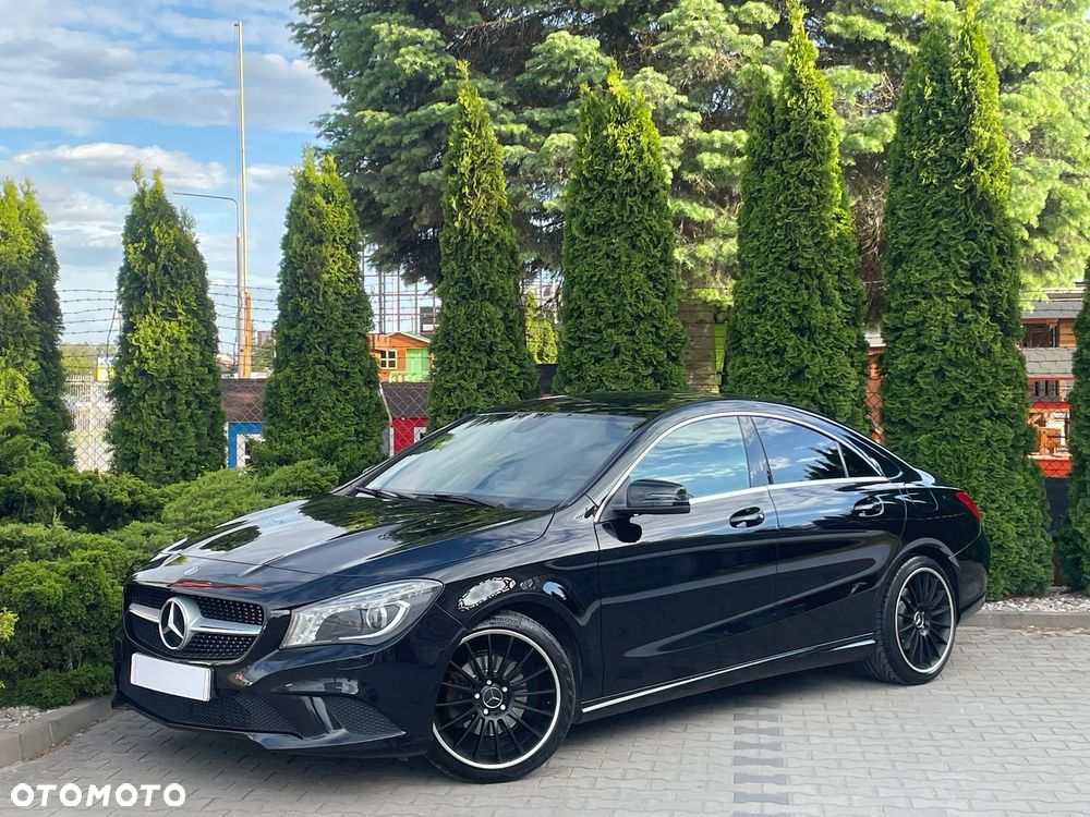Mercedes-Benz CLA 180 AMG Line - 3