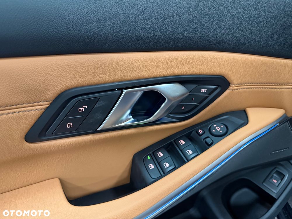 BMW Seria 3 M340i xDrive mHEV sport - 23