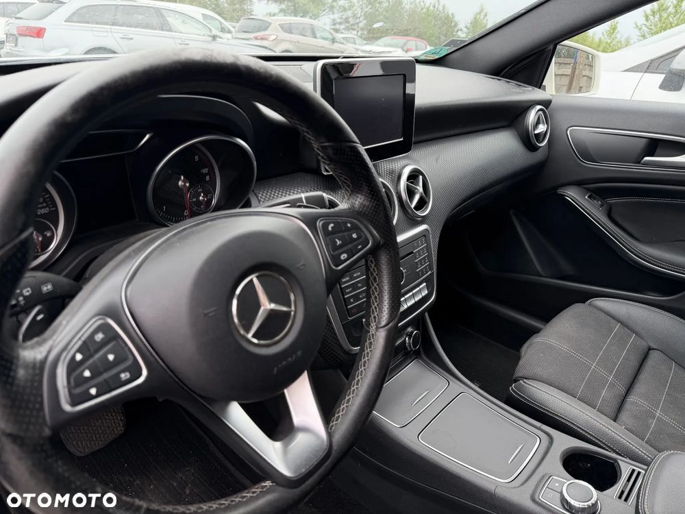 Mercedes-Benz Klasa A 200 d 7G-DCT Motorsport Edition - 8