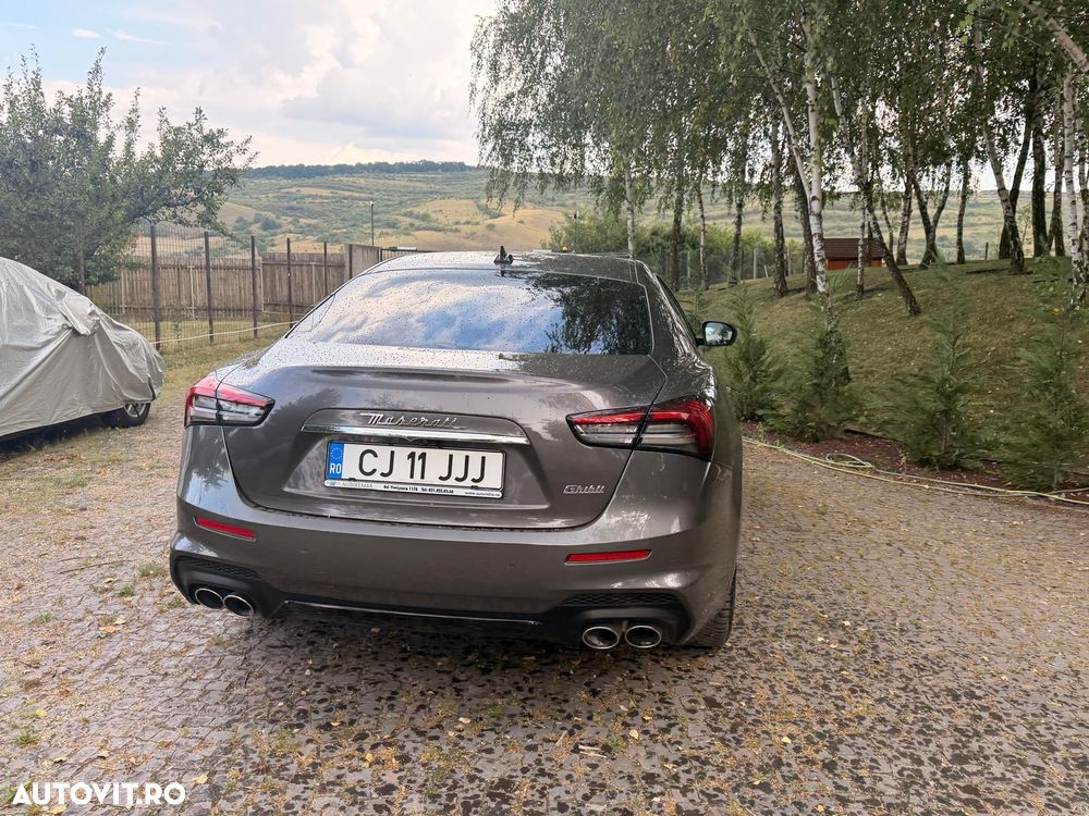 Maserati Ghibli - 8