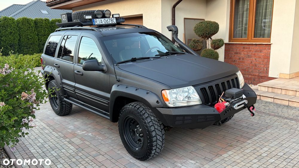 Jeep Grand Cherokee - 1