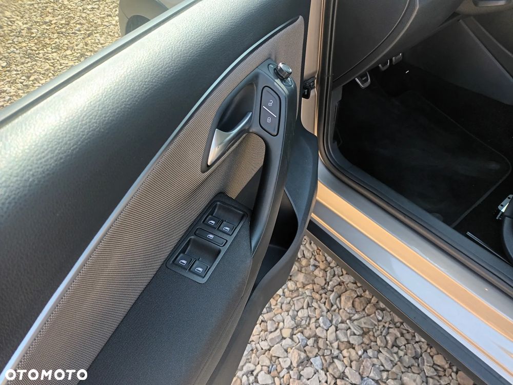 Volkswagen Polo Cross - 12