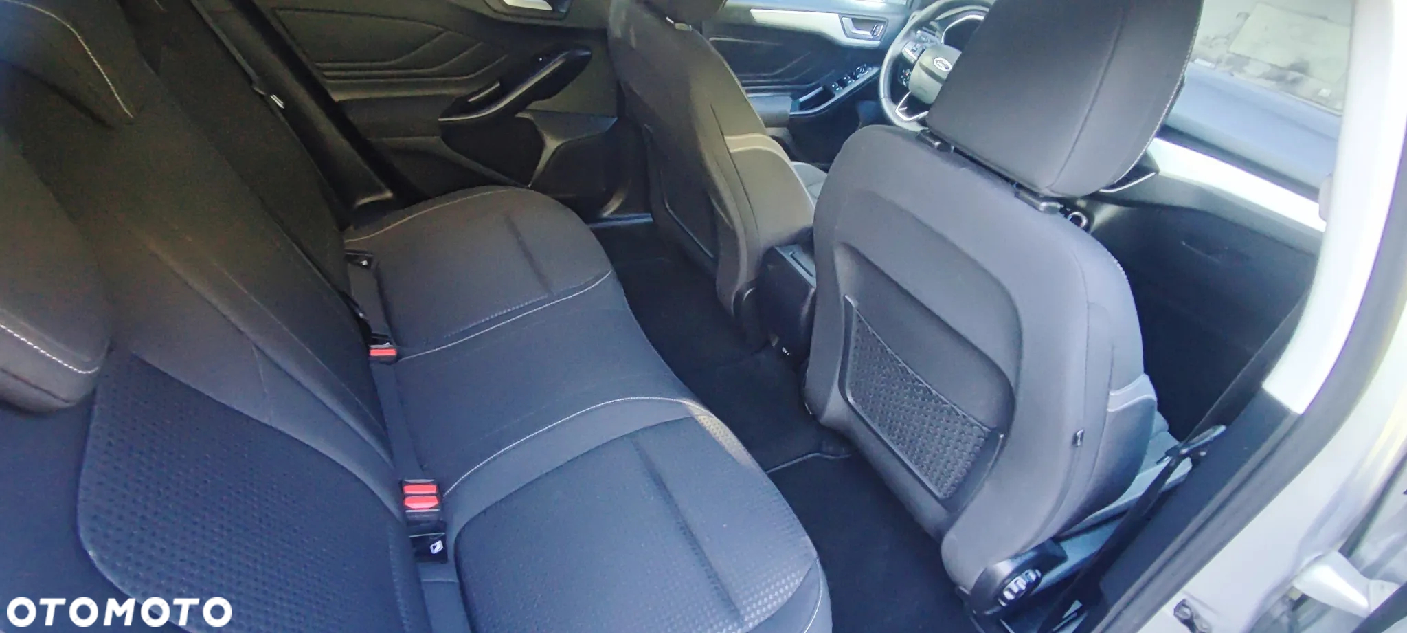 Ford Focus 1.0 EcoBoost Titanium - 19