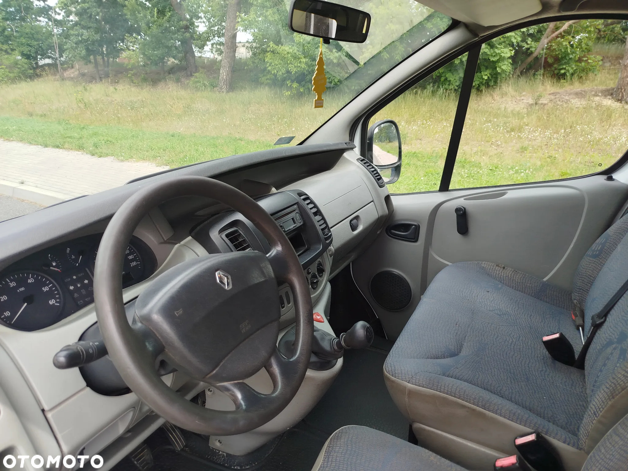 Renault Trafic - 14