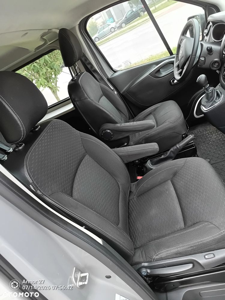Opel Vivaro - 10