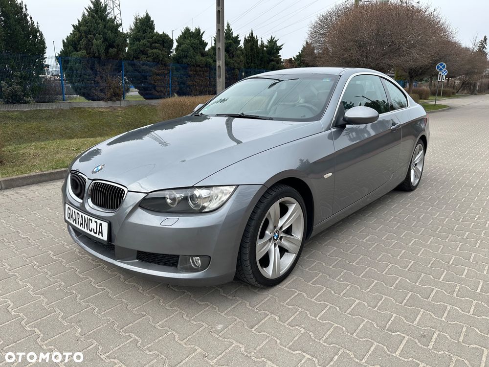 BMW Seria 3 325i - 1