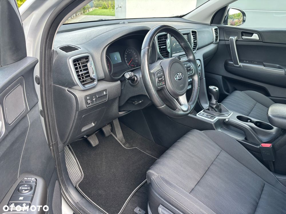 Kia Sportage 1.6 GDI 2WD DREAM-TEAM EDITION - 9