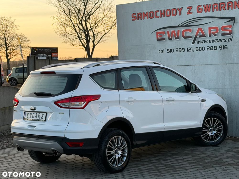 Ford Kuga 1.6 EcoBoost 2x4 Titanium - 37