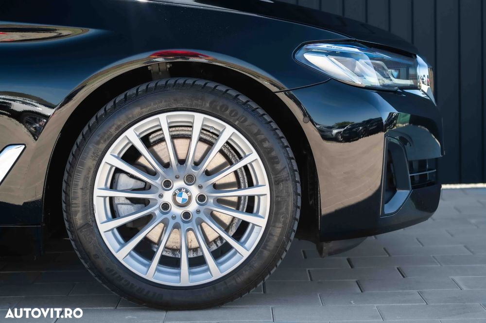 BMW Seria 5 520d xDrive Aut. Luxury Line - 19