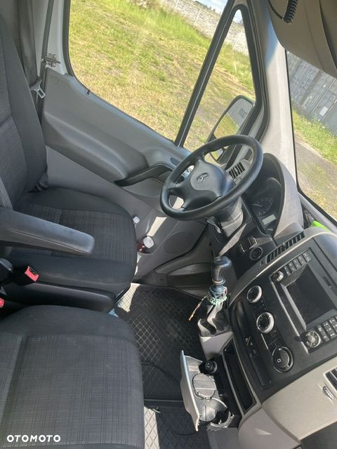 Mercedes-Benz Sprinter - 7