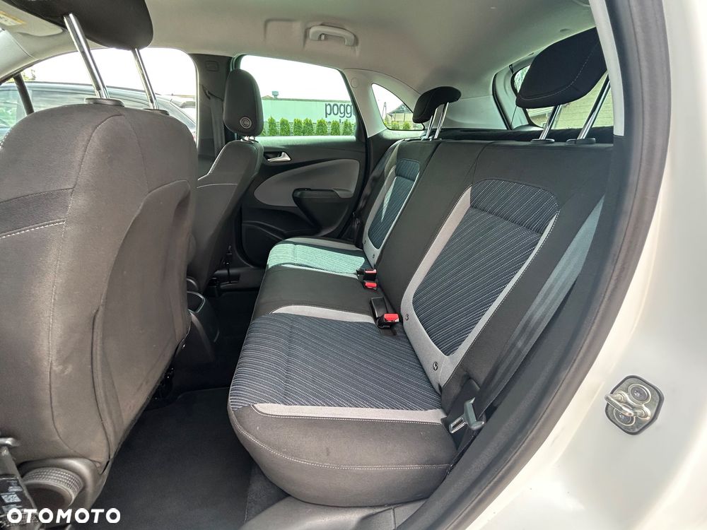 Opel Crossland X - 12