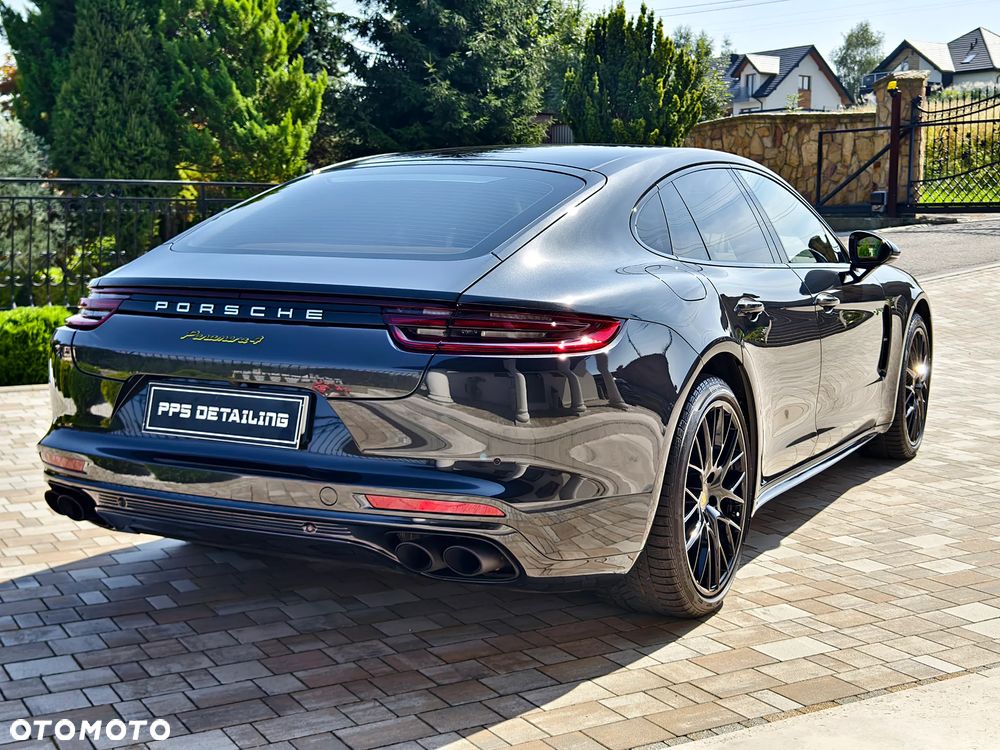 Porsche Panamera 4 E-Hybrid Platinum Edition - 11