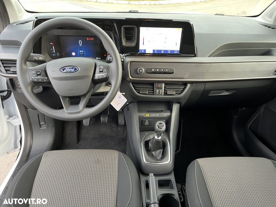 Ford Tourneo Courier - 14