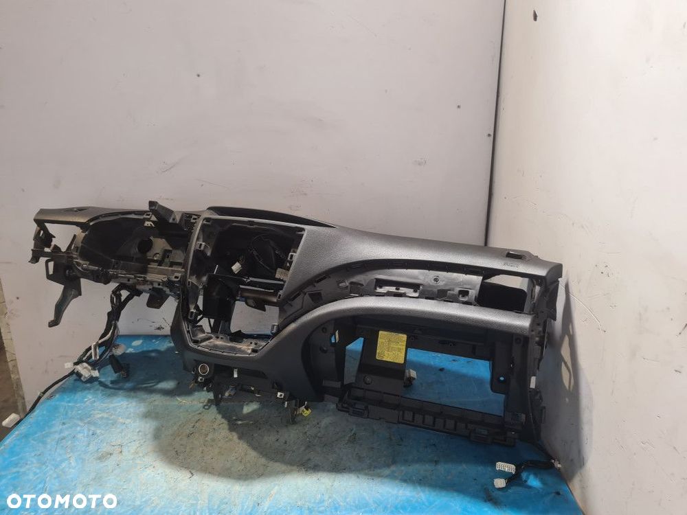 DESKA ROZDZIELCZA KOKPIT SUBARU III GH IMPREZA - 3