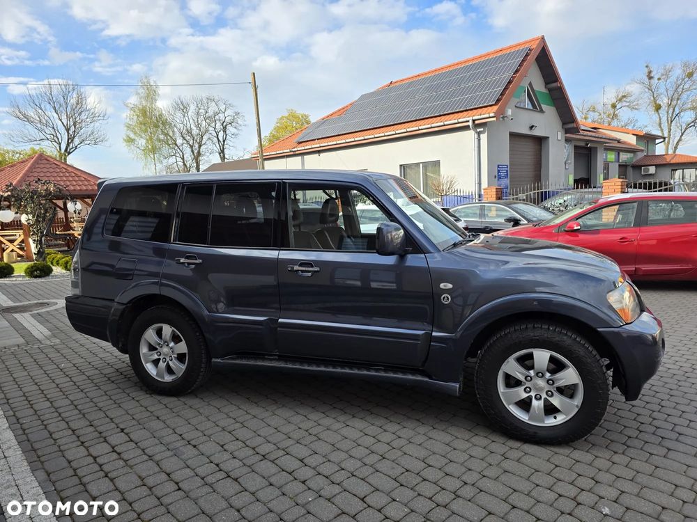 Mitsubishi Pajero 3.2 DID Instyle DAKAR - 26