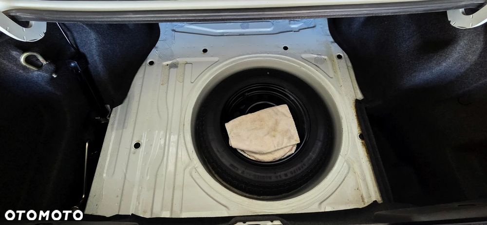 BMW Seria 3 316i - 12