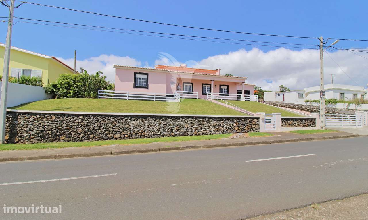 Moradia T3 com Vista Mar - Grande imagem: 2/33
