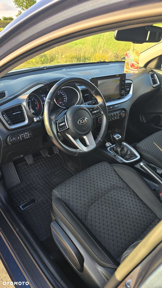 Kia Ceed 1.6 CRDi SCR L - 3