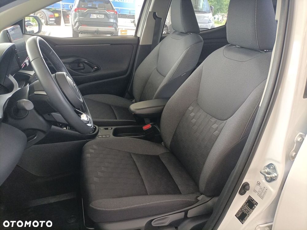 Toyota Yaris Hybrid 1.5 Style - 10